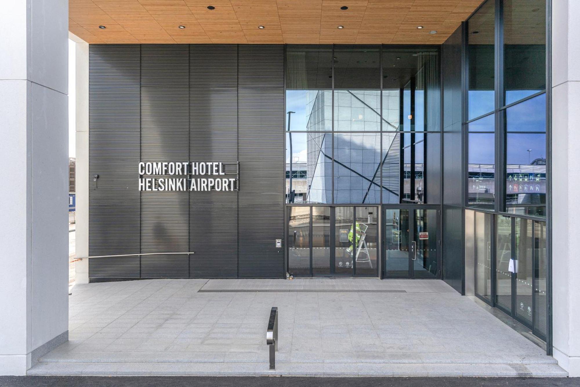 Comfort Hotel Helsinki Airport Вантаа Екстериор снимка