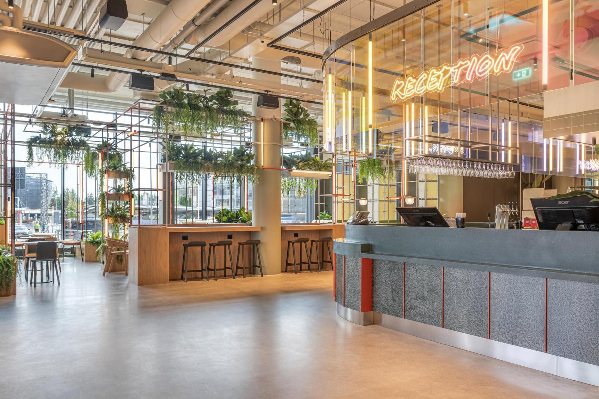 Comfort Hotel Helsinki Airport Вантаа Екстериор снимка