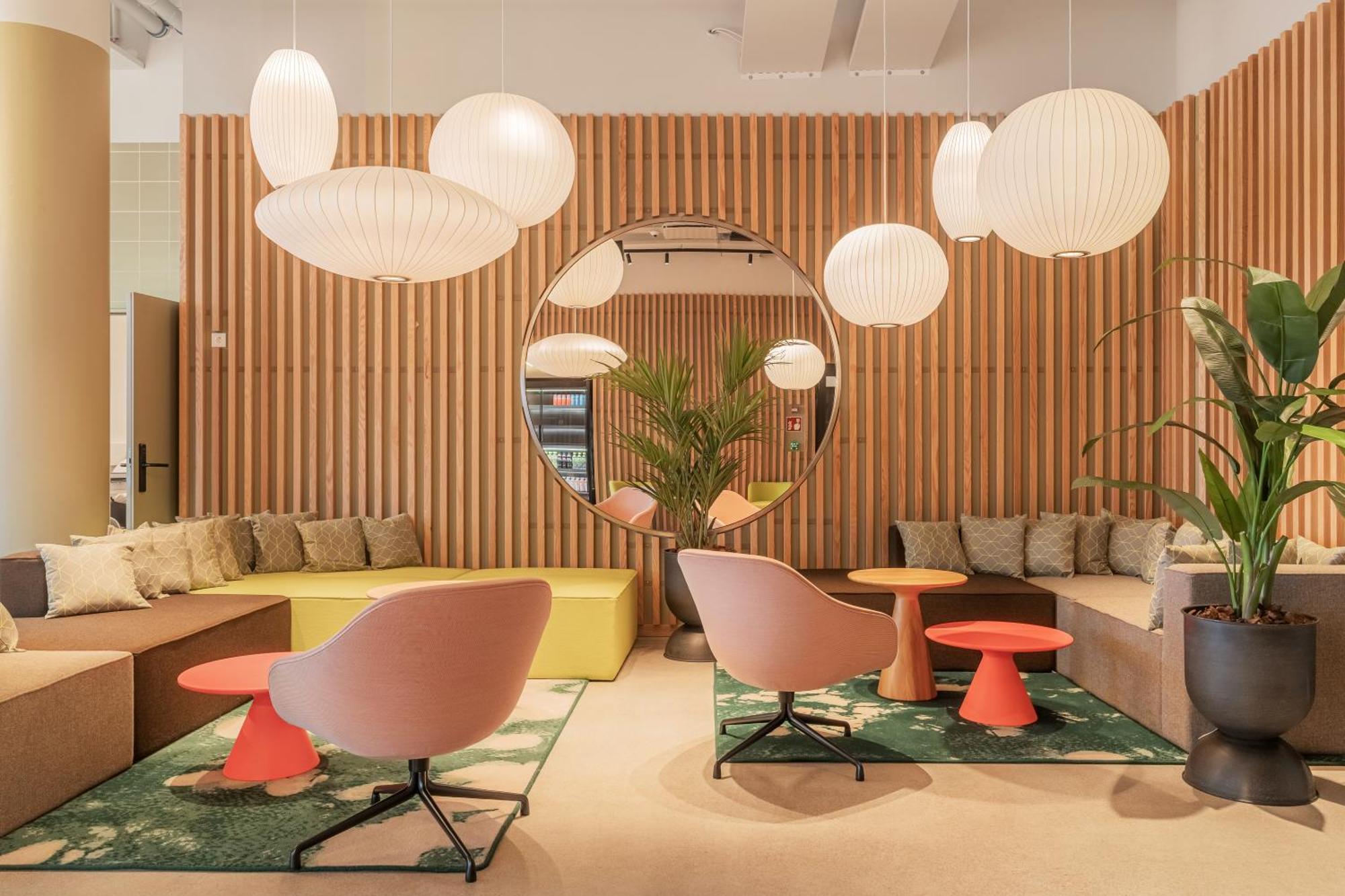 Comfort Hotel Helsinki Airport Вантаа Екстериор снимка